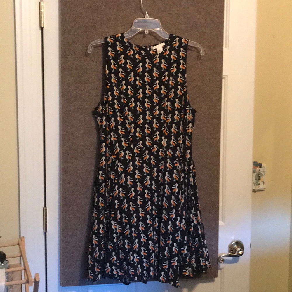 No sleeve, pelican dress